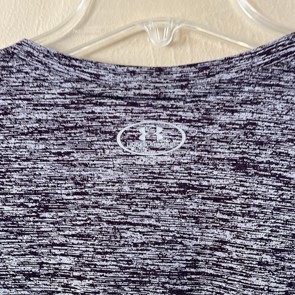 Under Armour V-neck Pullover Style 125-8568 Heather Gray Short Sleeves - Picture 6 of 11